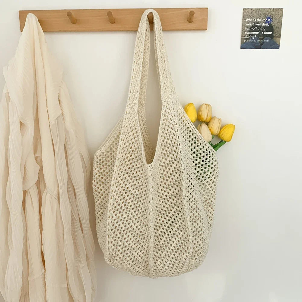 Women's Woven Wicker Shoulder Bags