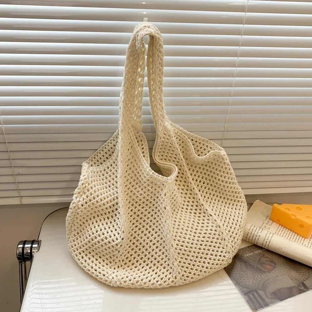 Women's Woven Wicker Shoulder Bags