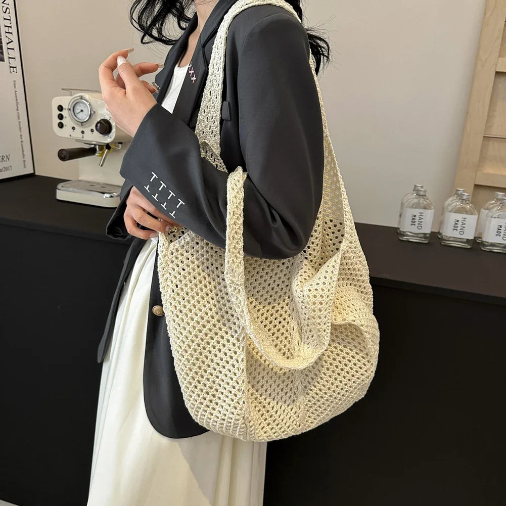 Women's Woven Wicker Shoulder Bags
